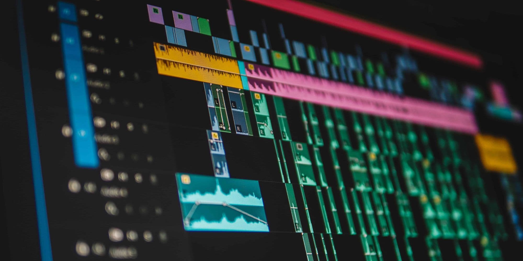 Traditional video editing - complex timeline